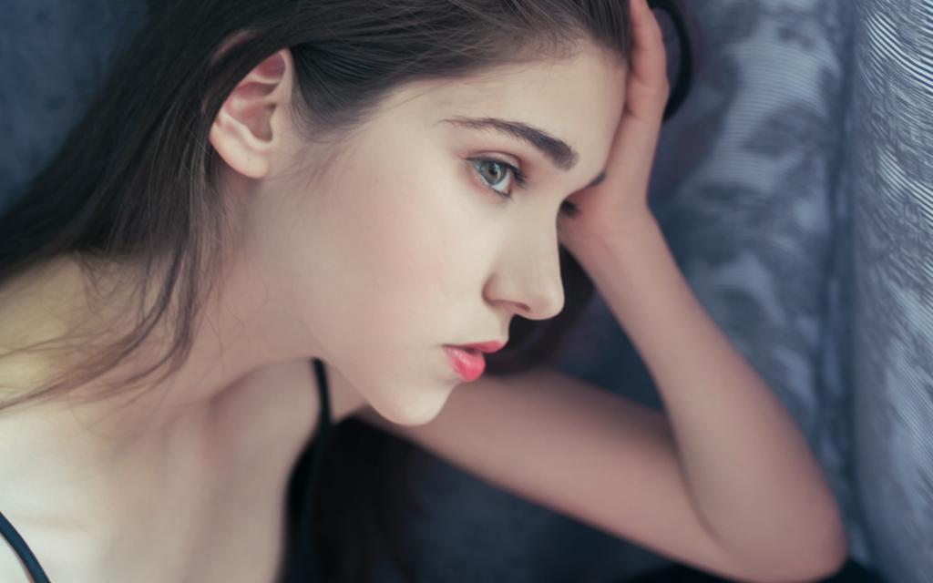 lomo风唯美意境灯塔图片_照亮前行的路