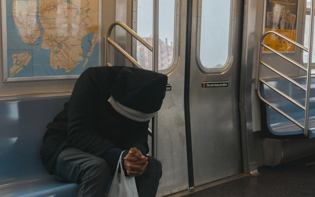 有人摸我屁股