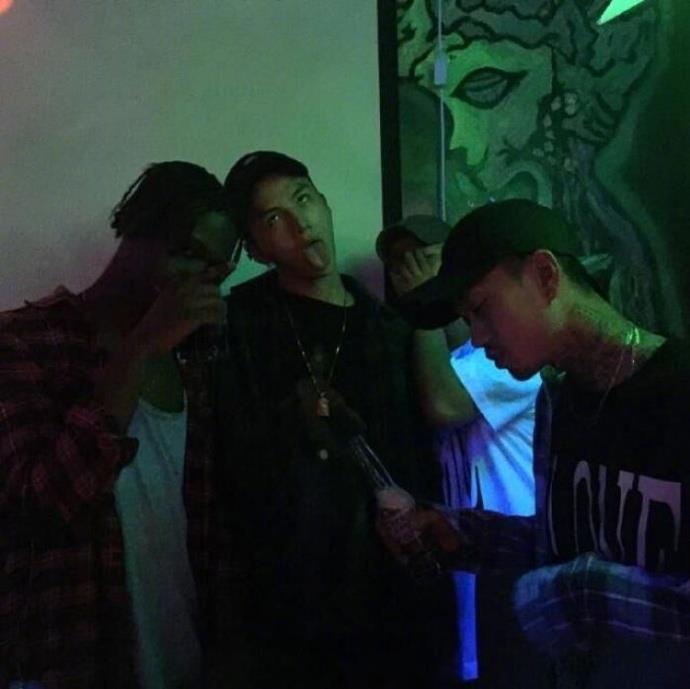 经典肥岳乱小说 他的舌头弄得我爽水好多