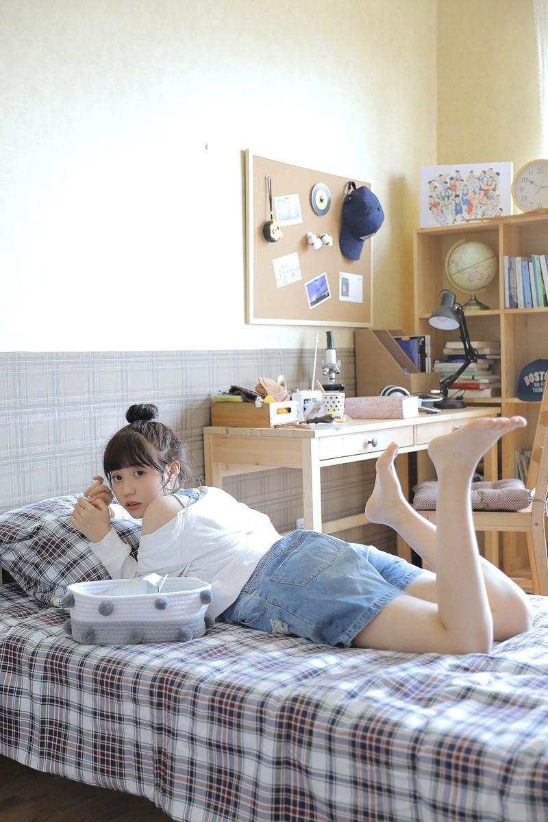 捡到老妇的花瓶后，半夜有美人来陪床