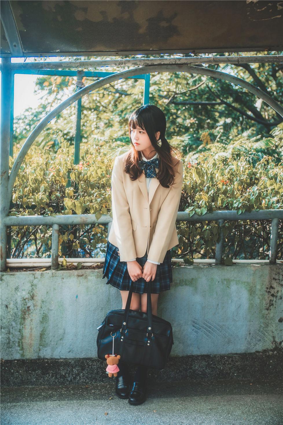 女老板与伙计的那点过火性事