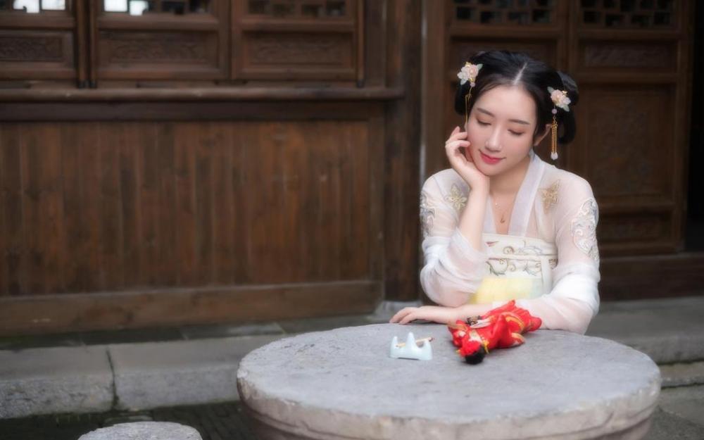 夫妻性爱体位全面看之拥抱式