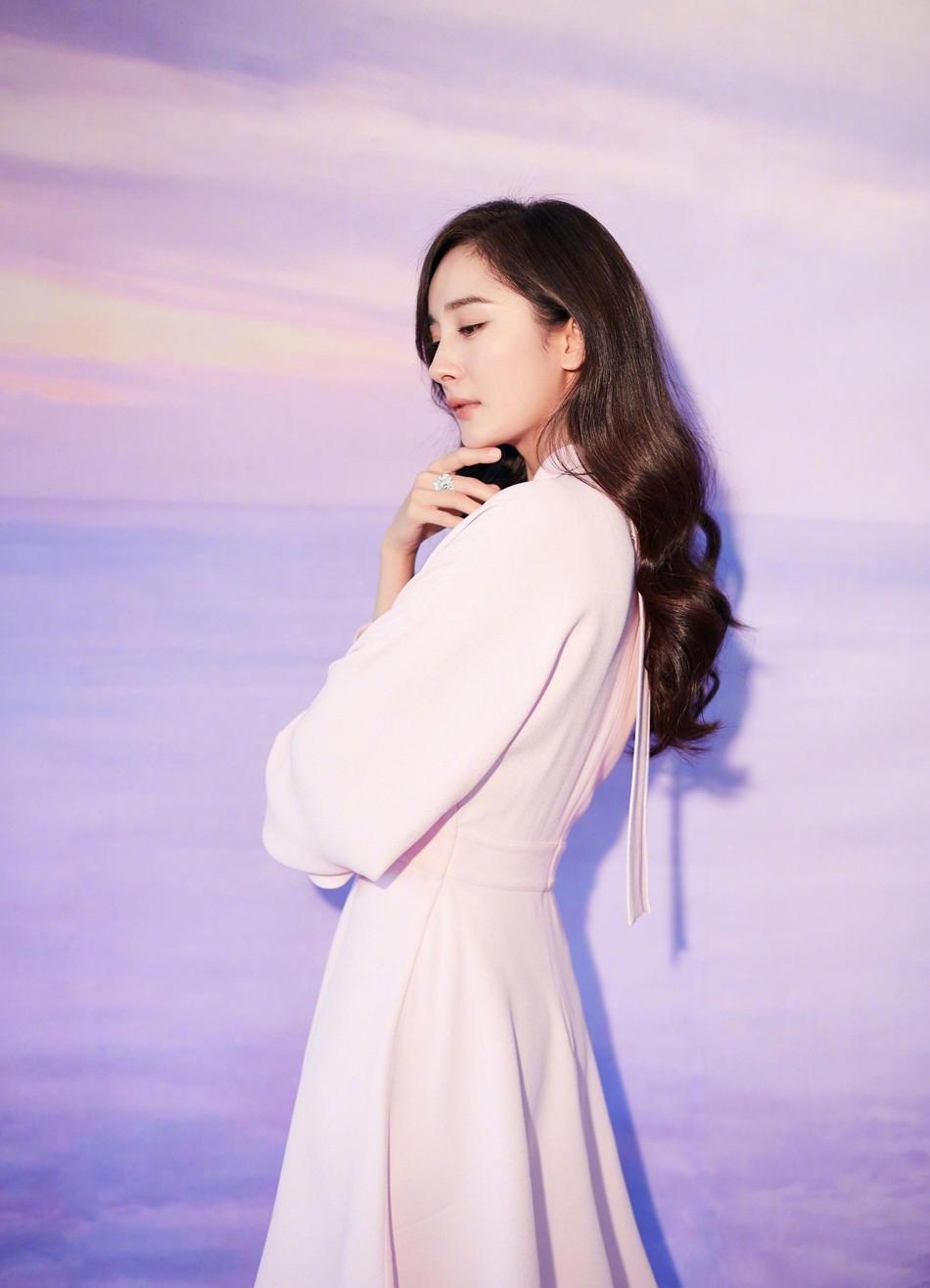 我和双胞胎姐妹的缠绵 我和邻家双胞胎姐妹同居往事