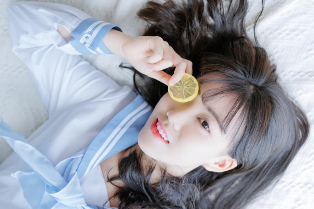 抄家后 老公带大胸妹回家公然挑衅