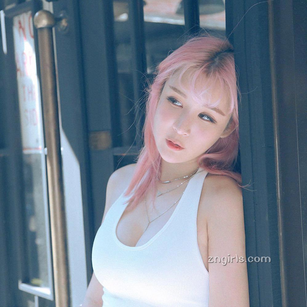 老公去世后，情人带着私生子来找我要钱。