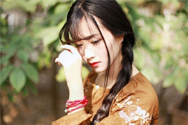 和尚和女尸_侦探故事