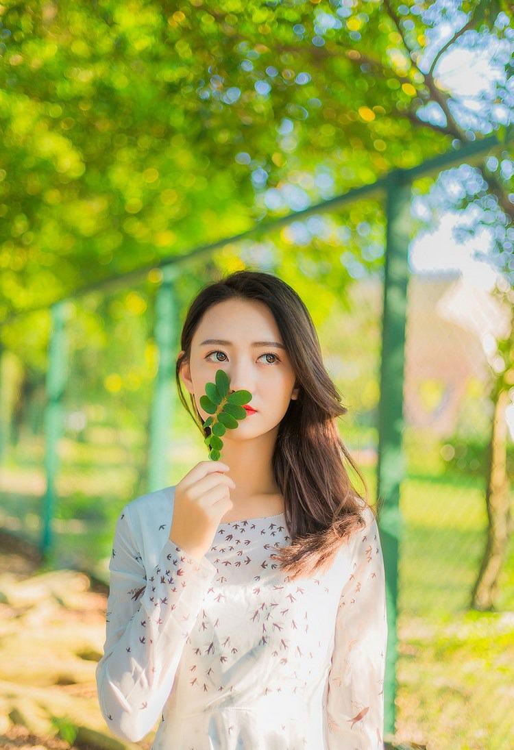 两性交往，男人的这些表现，说明了他喜欢你