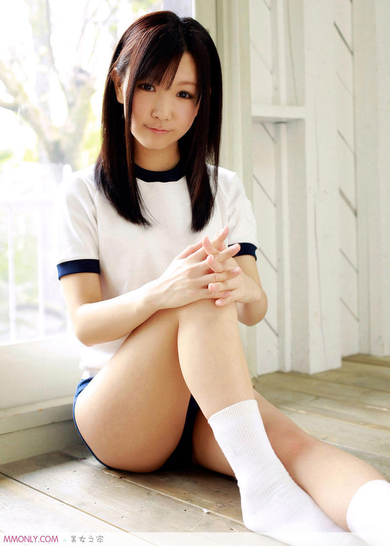 新寡妇村传奇 风情少女被推倒激情啪啪啪